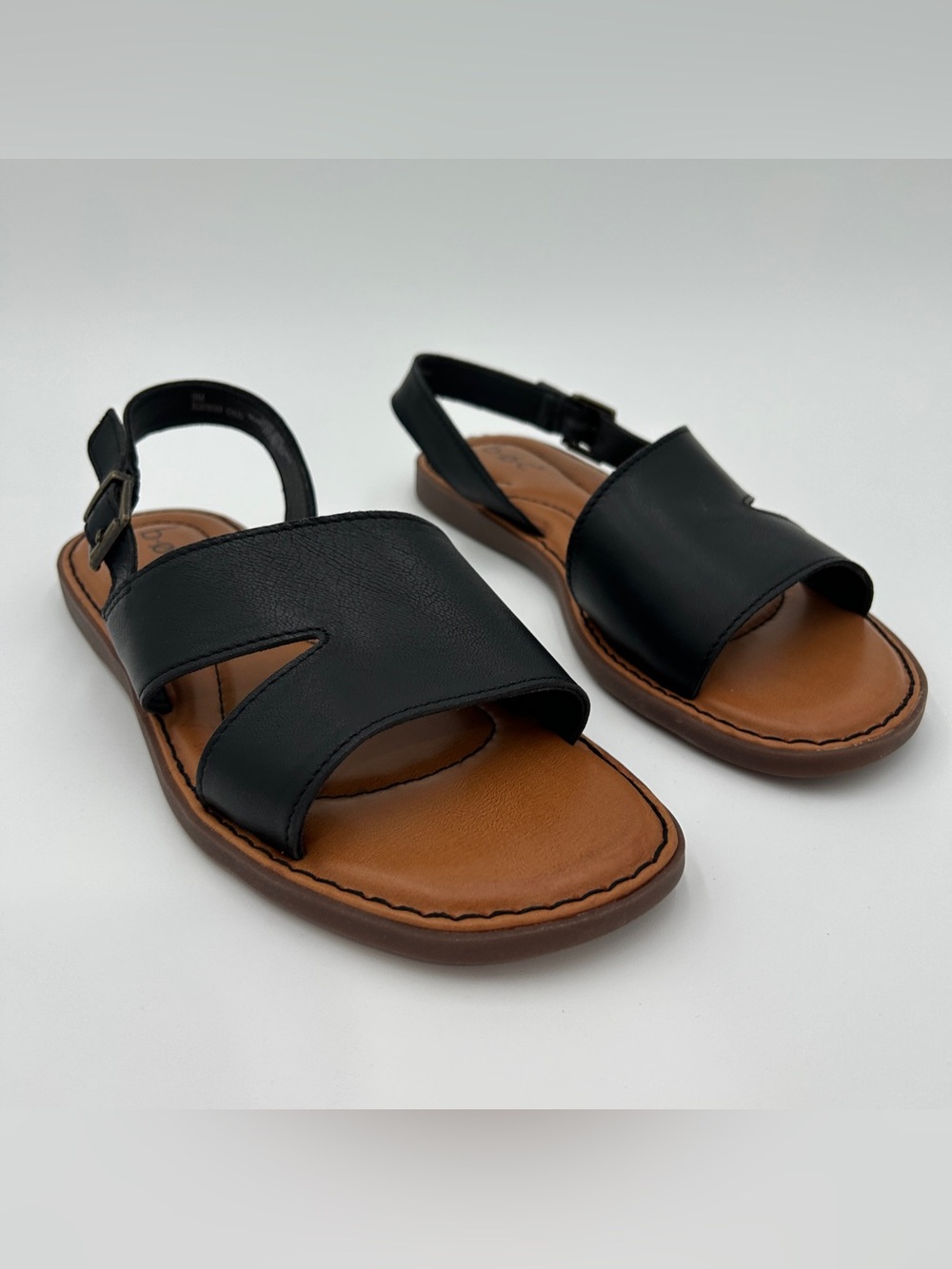 b.o.c. Born Women’s Black & Tan Leather Adjustable Sandals Size 8M_New No Tags
